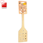 کفگیر چوبی سوراخ‌دار